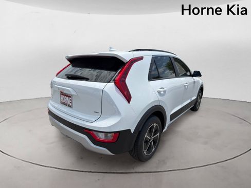 New 2026 Kia Niro LX FWD image 4