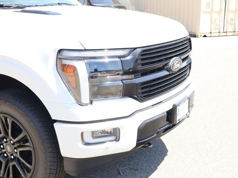 Used 2025 Ford F150 Platinum AWD/4WD image 9
