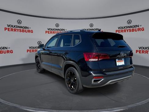 Certified 2023 Volkswagen Taos SE w/ Panoramic Sunroof Package AWD/4WD image 6