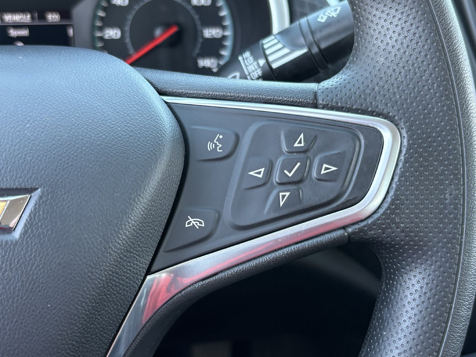 Used 2023 Chevrolet Malibu LS FWD image 38