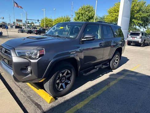 Used 2023 Toyota 4Runner TRD Off-Road Premium w/ Off Road Premium Plus Package AWD/4WD image 9