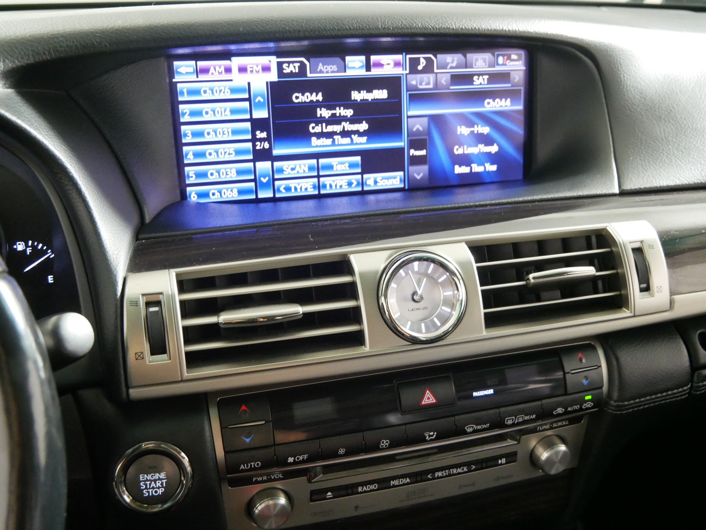 Used 2013 Lexus LS 460 L AWD/4WD image 22