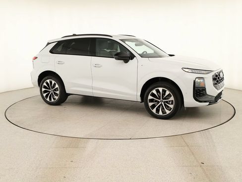 New 2026 Audi Q3 quattro 2.0T AWD/4WD image 9