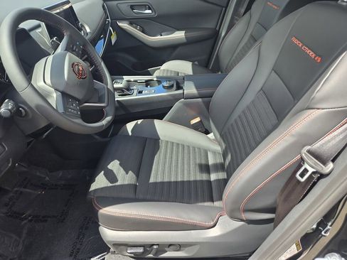 New 2026 Nissan Rogue SV AWD/4WD image 11