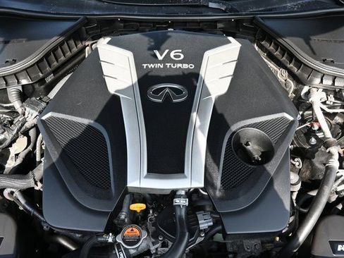 Used 2018 INFINITI Q60 3.0t Luxe image 17