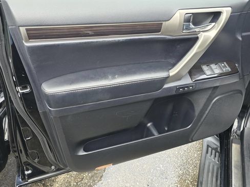 Used 2018 Lexus GX 460 w/ Navigation Package AWD/4WD image 36