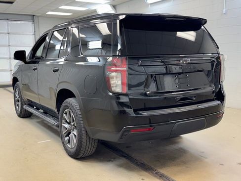 Used 2024 Chevrolet Tahoe Z71 w/ Luxury Package AWD/4WD image 7