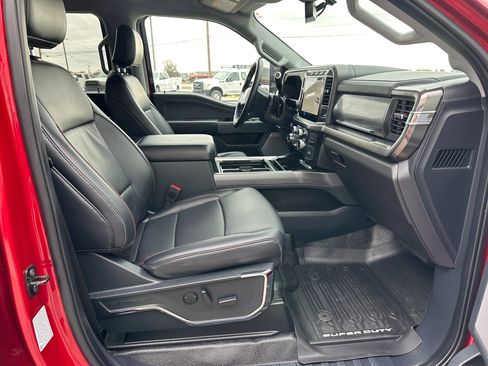 Used 2024 Ford F550 4x4 Crew Cab Super Duty image 37