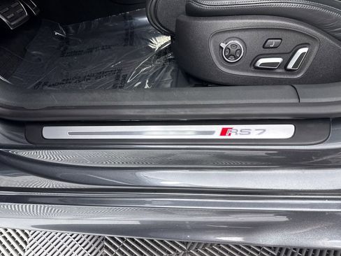 Used 2018 Audi RS 7 image 37
