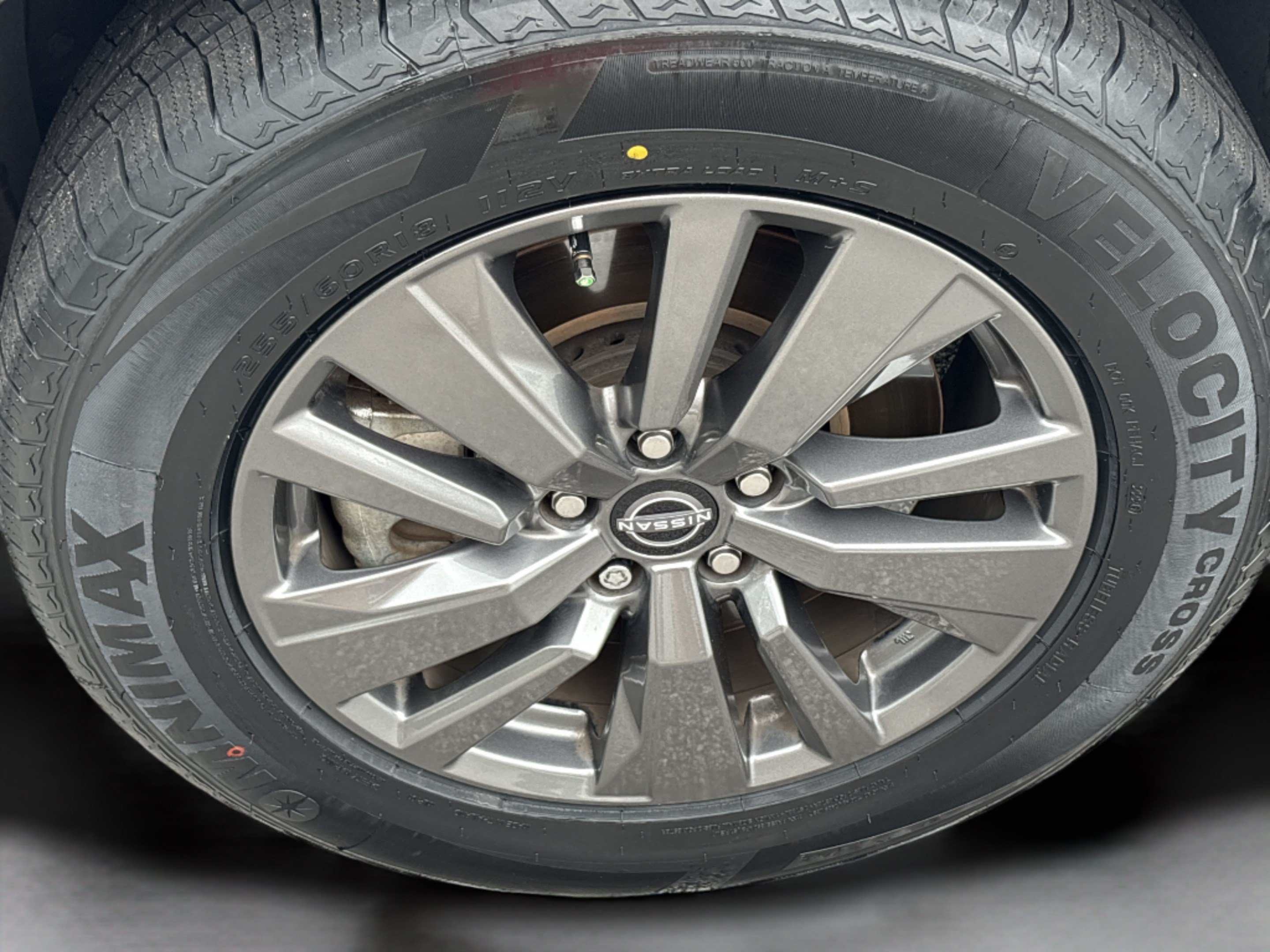 Used 2022 Nissan Pathfinder SV FWD image 28