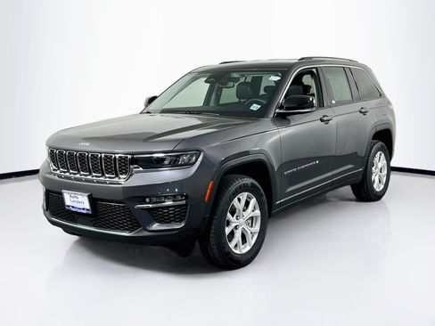 Used 2023 Jeep Grand Cherokee Limited AWD/4WD image 1