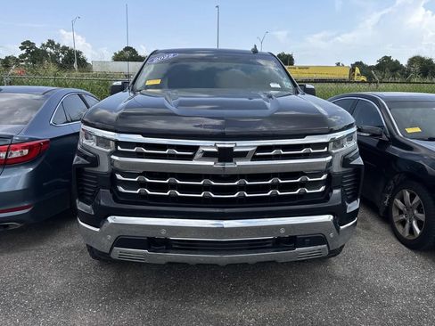 Used 2022 Chevrolet Silverado 1500 LTZ RWD image 2