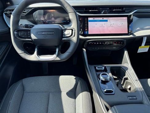 New 2026 Jeep Cherokee Laredo AWD/4WD image 15