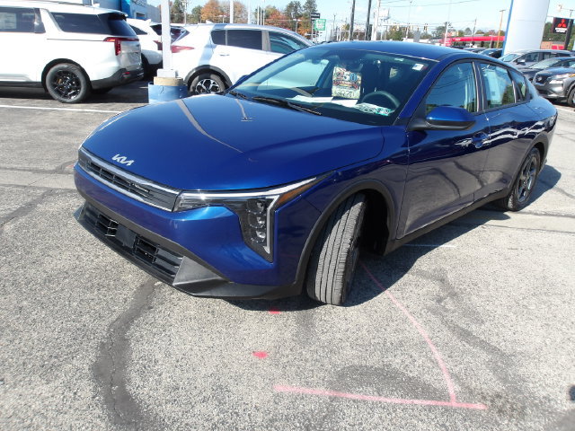 Certified 2026 Kia K4 FWD image 3