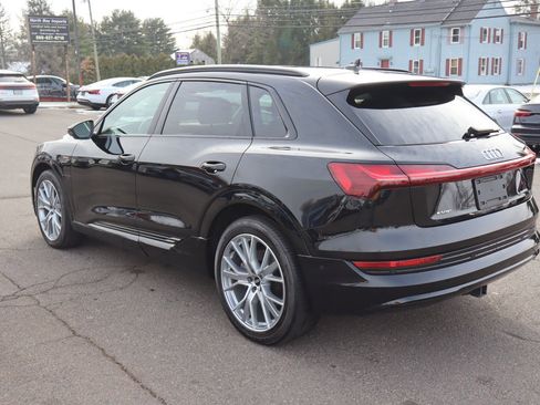 Used 2021 Audi e-tron Prestige w/ Prestige Package image 7
