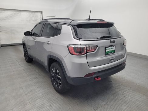 Used 2019 Jeep Compass Trailhawk AWD/4WD image 5