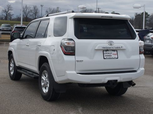 Used 2023 Toyota 4Runner SR5 Premium image 17