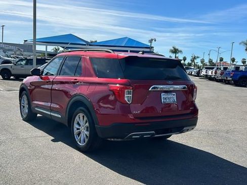 Certified 2024 Ford Explorer XLT w/ Equipment Group 202A AWD/4WD image 5