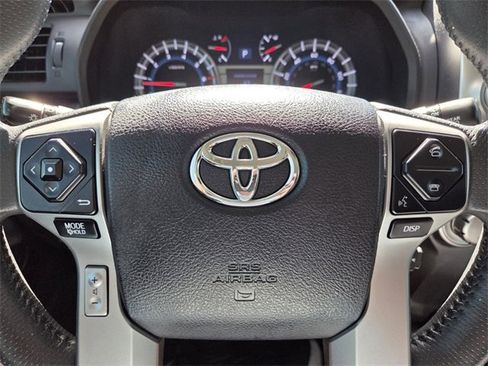 Used 2018 Toyota 4Runner SR5 image 31