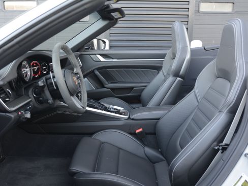 Certified 2024 Porsche 911 Turbo S AWD/4WD image 16