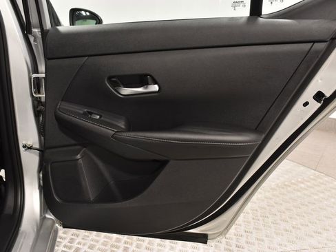 Used 2023 Nissan Sentra SV image 29