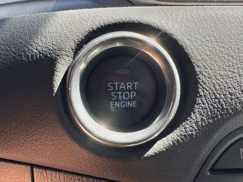 Used 2018 MAZDA CX-5 Touring w/ Preferred Equipment Package image 31