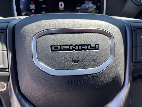 Certified 2025 GMC Sierra 2500 Denali Ultimate image 33