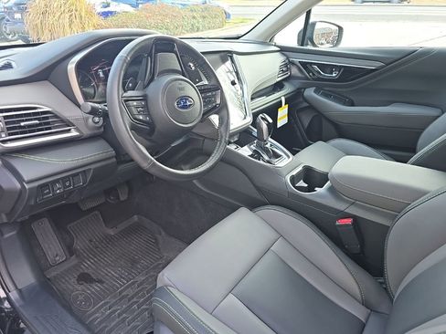 Certified 2025 Subaru Outback Onyx Edition XT image 9