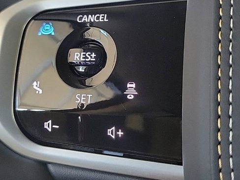 New 2025 Nissan Armada Platinum Reserve image 38