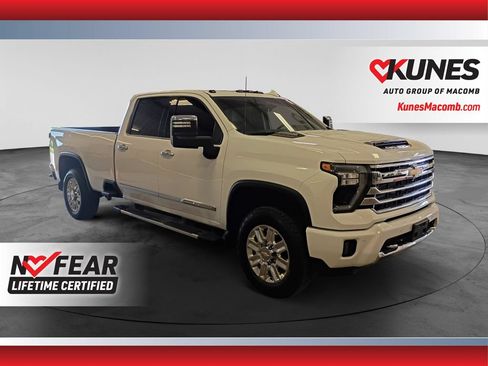 Used 2025 Chevrolet Silverado 3500 High Country w/ High Country Premium Package AWD/4WD image 1