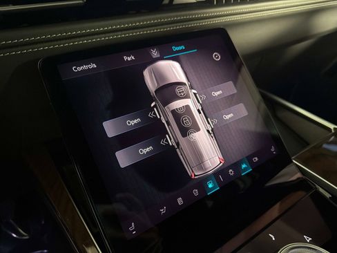 Used 2026 Cadillac Escalade Platinum Sport w/ LPO, ONYX Package image 45