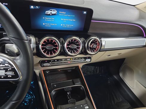 Certified 2023 Mercedes-Benz EQB 250+ image 20