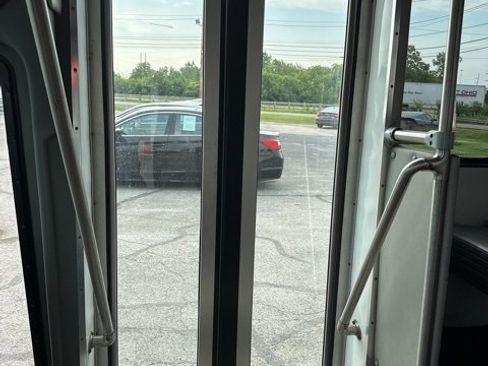 Used 2008 Ford E-350 and Econoline 350 Super Duty image 12