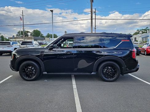 Used 2025 Nissan Armada PRO-4X AWD/4WD image 8