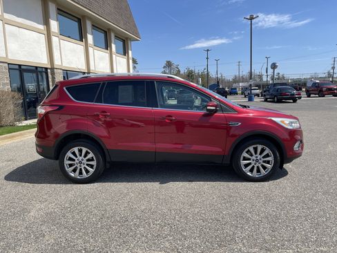 Used 2017 Ford Escape Titanium AWD/4WD image 2