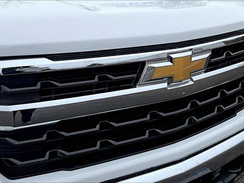 Used 2024 Chevrolet Silverado 1500 LT image 24