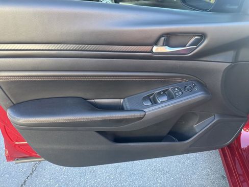 Used 2020 Nissan Altima 2.5 SR image 11