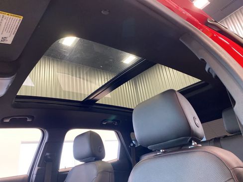 Used 2022 Chevrolet Blazer RS w/ Enhanced Convenience Package image 24