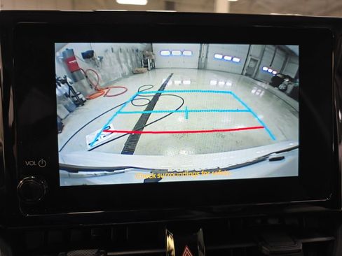 Used 2025 Toyota Corolla LE image 24