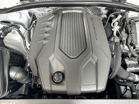 New 2026 Porsche Macan AWD/4WD image 31