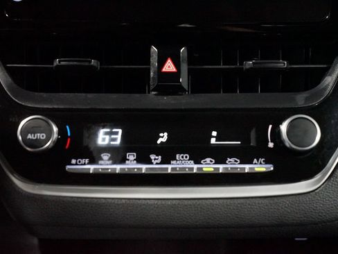 Certified 2024 Toyota Corolla LE FWD image 20