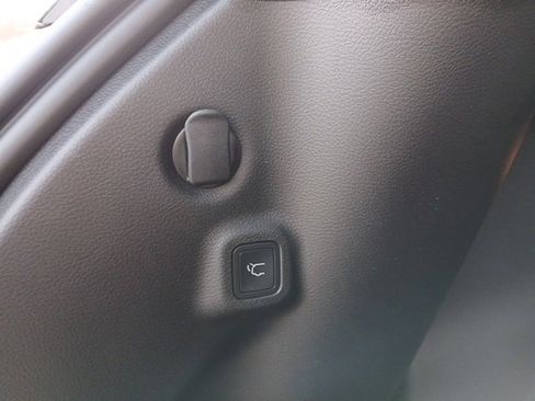 New 2026 Jeep Compass Limited image 10