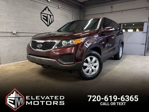 Used 2012 Kia Sorento FWD image 1