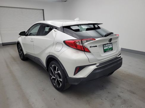 Used 2020 Toyota C-HR XLE FWD image 5