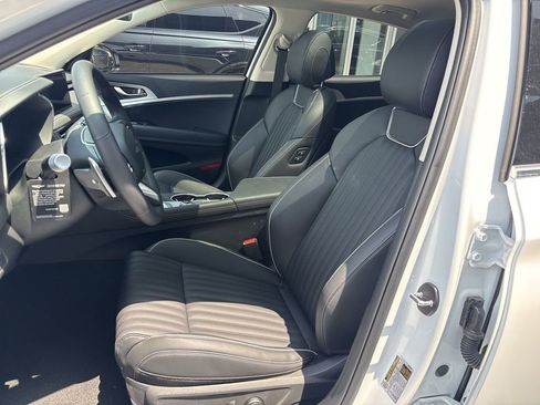New 2026 Genesis G70 2.5T Prestige RWD image 13