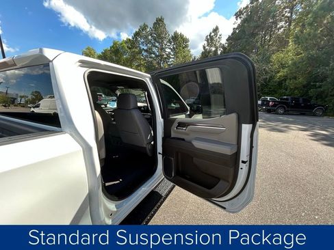 Used 2024 Chevrolet Silverado 1500 RST image 18