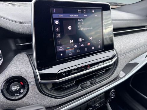 Used 2025 Jeep Compass Latitude image 21