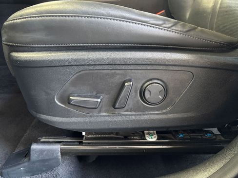 Used 2024 Kia Sorento S FWD image 23