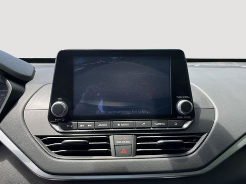 Used 2025 Nissan Altima 2.5 S FWD image 23