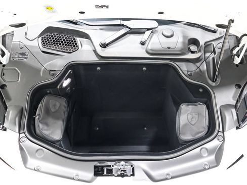 Used 2026 Lamborghini Temerario AWD/4WD image 43